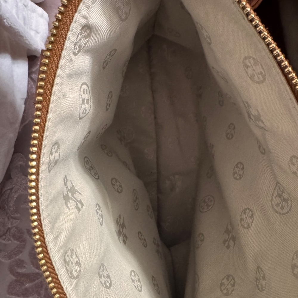 Tory Burch purse - Picture 4 of 6